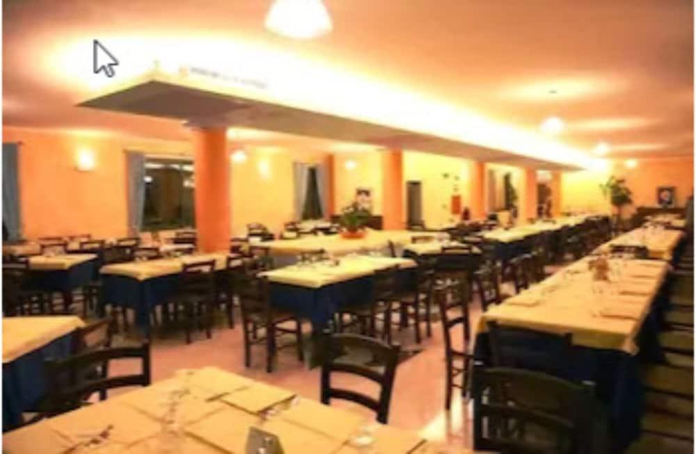 Hotel Baia Marina Orosei Extérieur photo