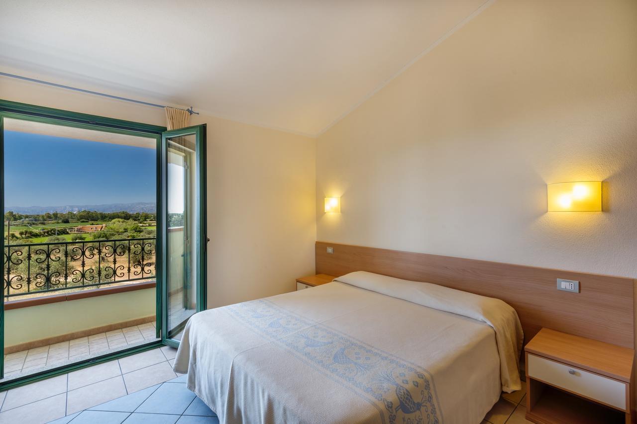 Hotel Baia Marina Orosei Extérieur photo